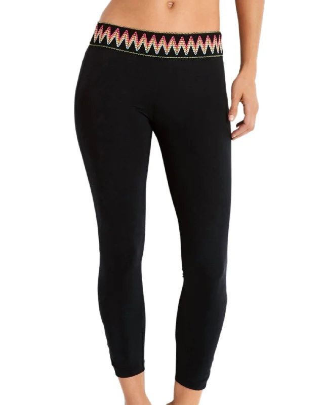 High-Waisted Yoga Shorts for High Support -Cropped Legging In Sea Island Vibe Tribal