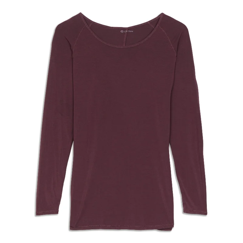 Stylish Yoga Tops for Yoga Classes -Deep Stretch Long Sleeve Shirt - Resale