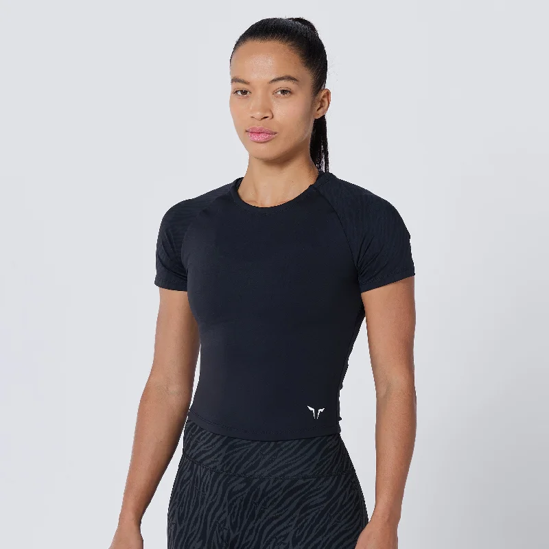 Breathable Yoga Tops with Soft Material -Define Gym Tee - Black Tiger Print
