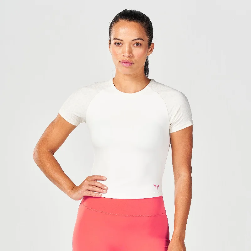 Yoga Tops for Better Posture and Comfort -Define Gym Tee - Pearl White Print