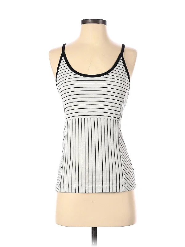 Fitted Yoga Tops for Intense Training -Derek Lam 10 C Athleta Active Tank