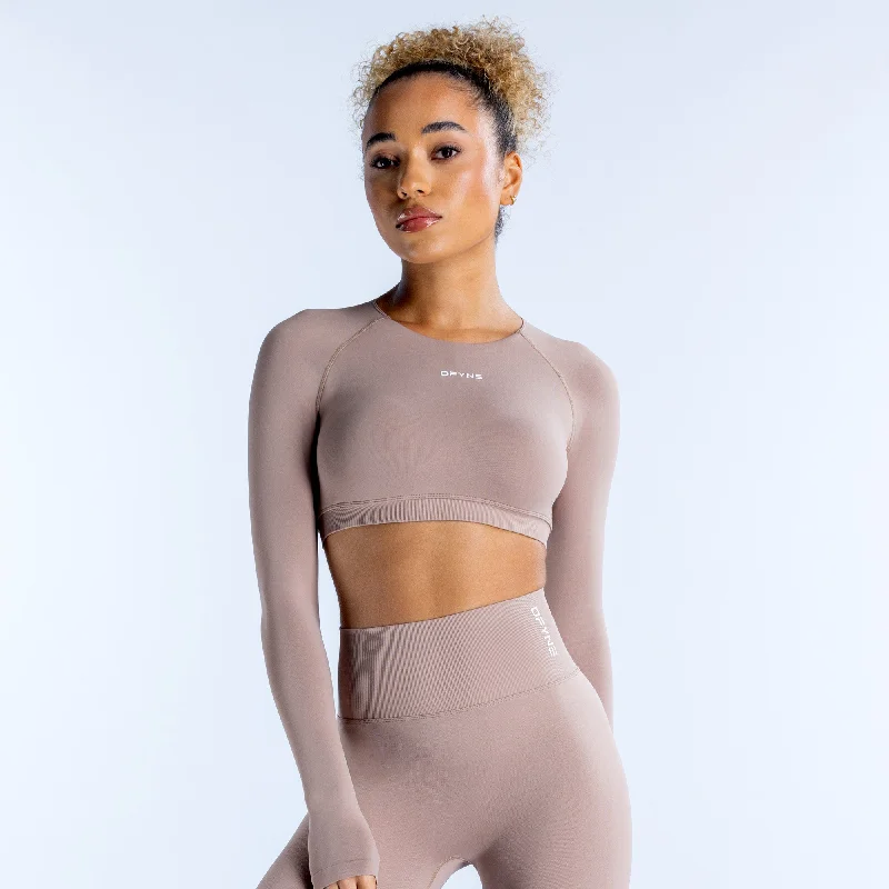 Plus Size Yoga Tops -Dynamic Long Sleeve Crop Top