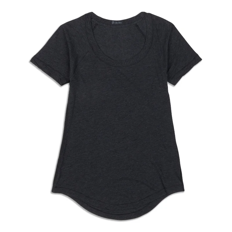 Yoga Tops for Light Yoga Practice -Dhyana Short Sleeve Shirt - Resale
