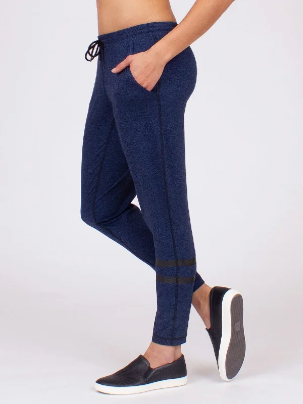 Supportive Yoga Pants for Active Lifestyles -The Elevation Pant in Midnight