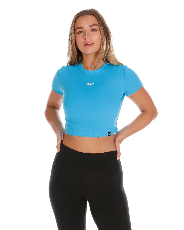 Yoga Tops for Women Who Practice Yoga -Elite Crop Tee - Electric Blue