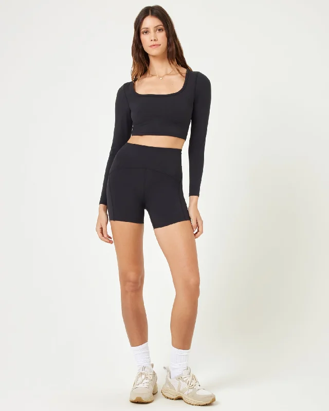 Yoga Shorts for Hot Yoga Practice -En Pointe Short - Black