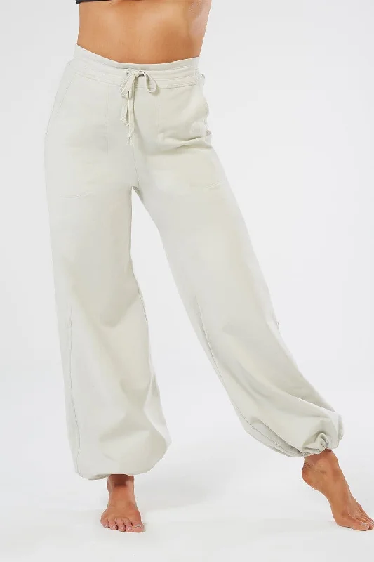 Best Leggings for Yoga Practice -Enlighten Sweatpant