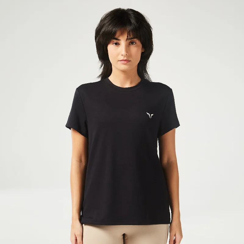 Women's Yoga Tops for Seamless Movement -Essential Regular Fit Tee - Black