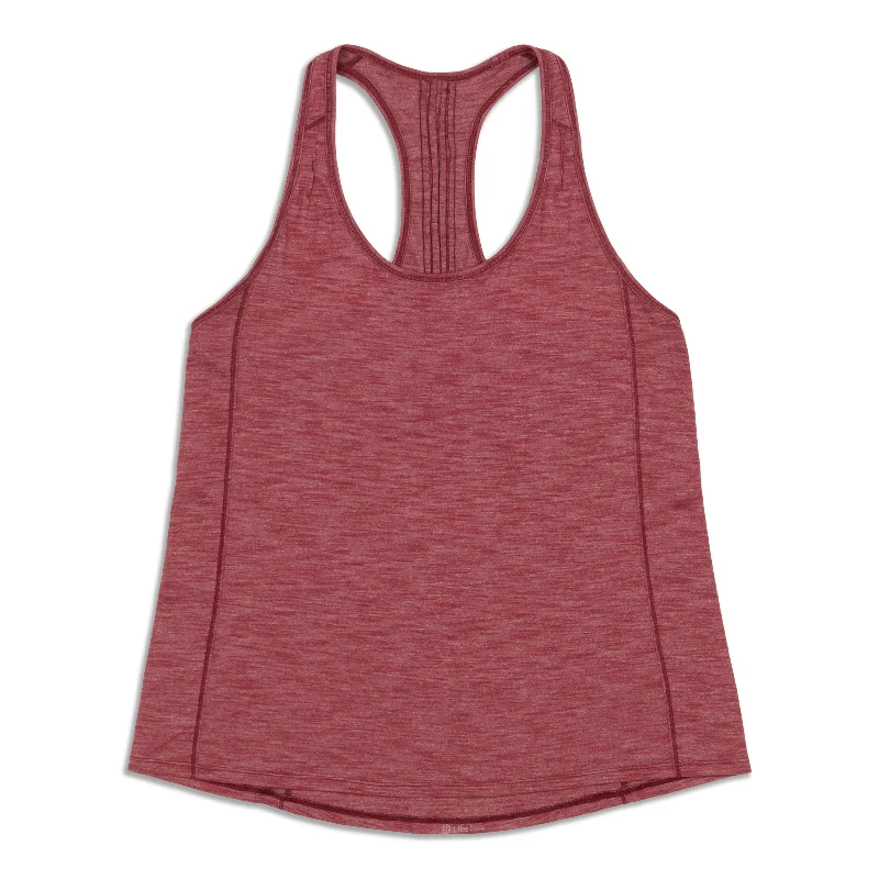 Stylish Yoga Tops for Studio and Gym -Essential Tank Top Pleated - Resale