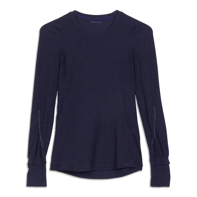 Women's Yoga Tops for Power Yoga -Extra Mile Long Sleeve Shirt - Resale