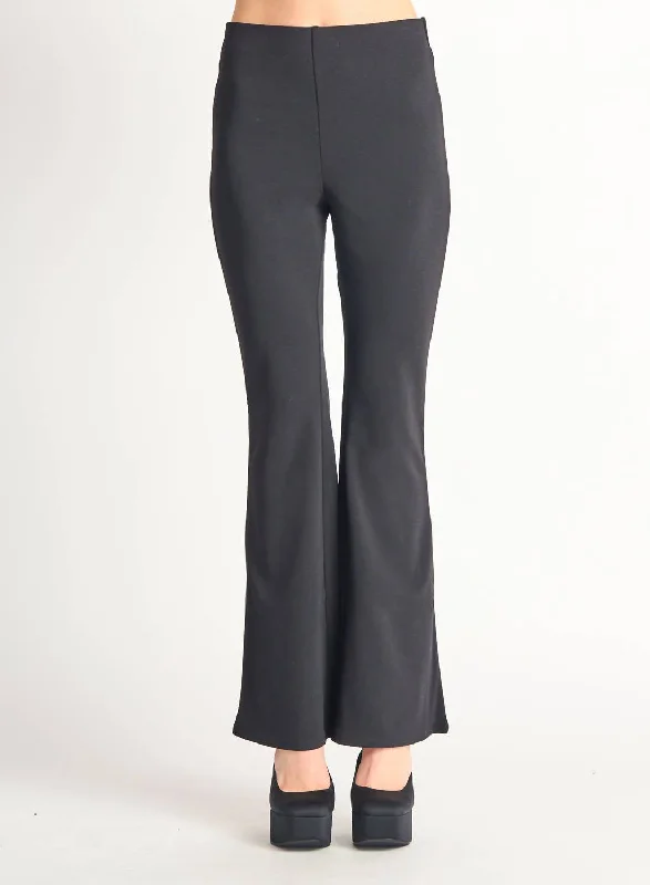 Breathable Yoga Shorts for Comfort -Flared Knit Leggings In Black