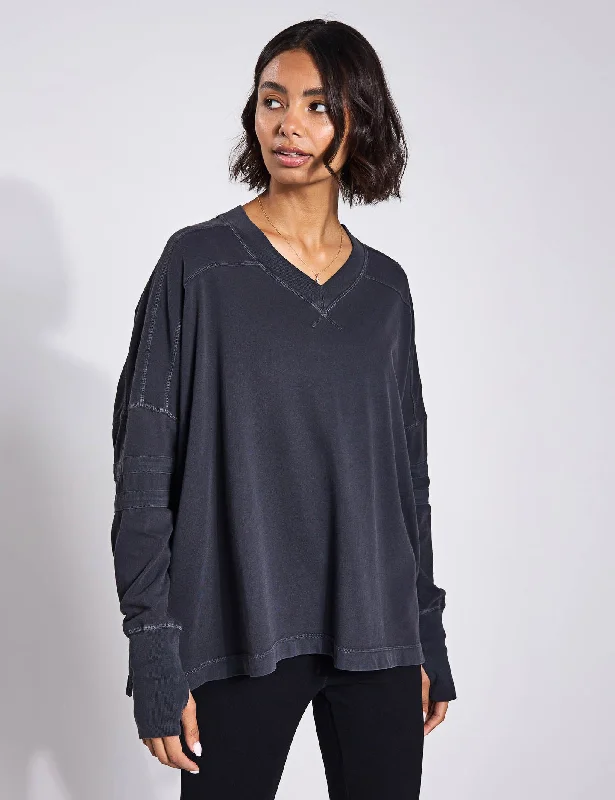 Yoga Tops for Relaxed Fit and Flexibility -All Star Layer - Black