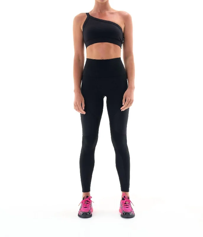 Premium Yoga Shorts for Comfort -Free Play Legging In Black
