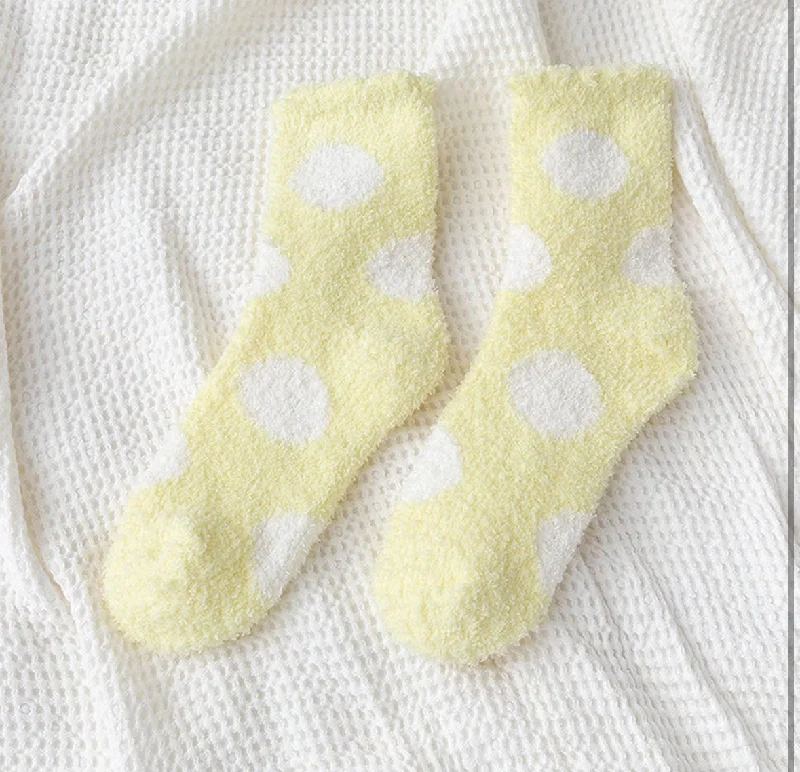 Breathable Full-Length Yoga Pants -Fuzzy Socks