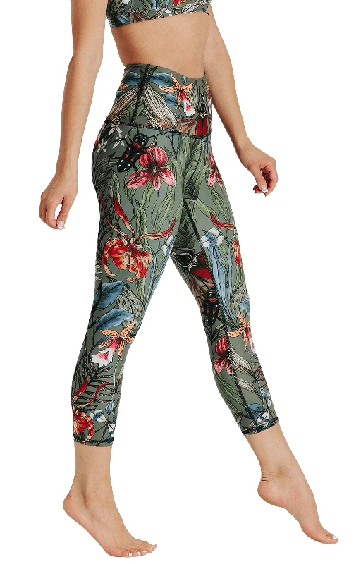 Soft, High-Waisted Yoga Pants for Comfort -Green Thumb Printed Yoga Crops