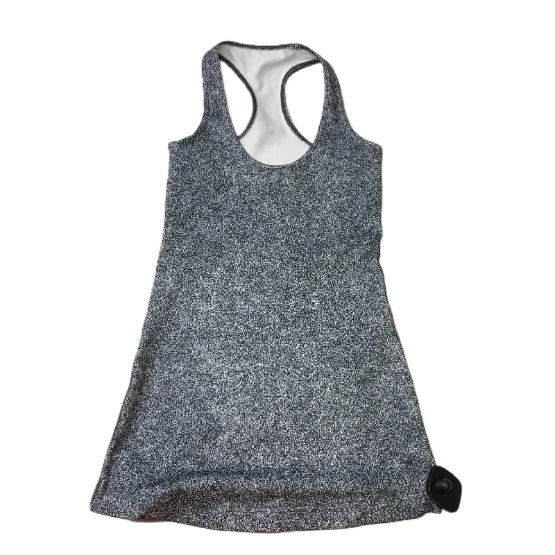 Seamless Yoga Tops for Maximum Comfort -Grey  Athletic Tank Top By Lululemon  Size: S