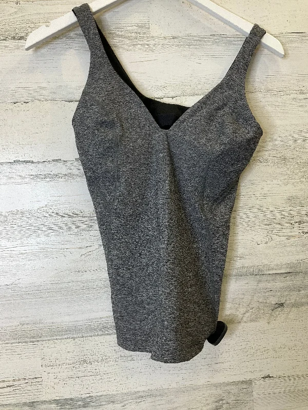 Long Sleeve Yoga Tops -Grey Athletic Tank Top Lululemon, Size 6