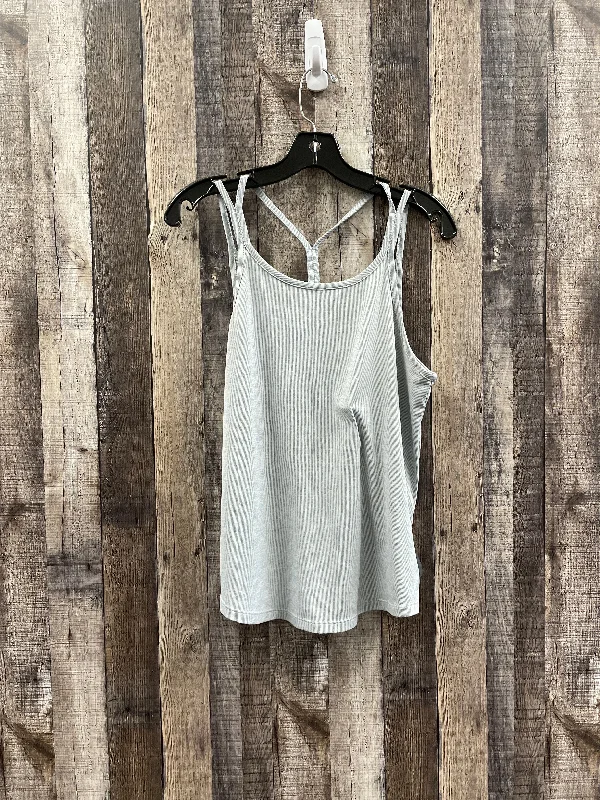 Relaxed Yoga Tops for Women -Grey Athletic Tank Top Nike, Size M