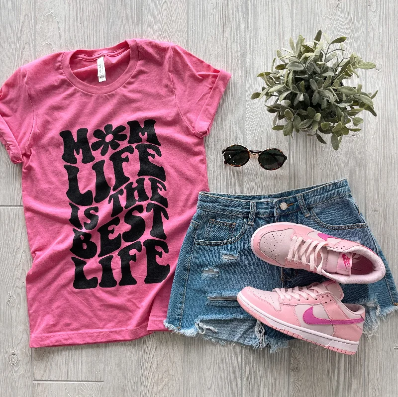 Women's Yoga Tops for Low-Impact Workouts -Groovy Mama • Pink Feature Tee