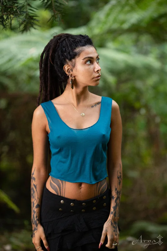 Stylish Yoga Tops for Workout Wear -Gypsy Cropped Top - Light Blue