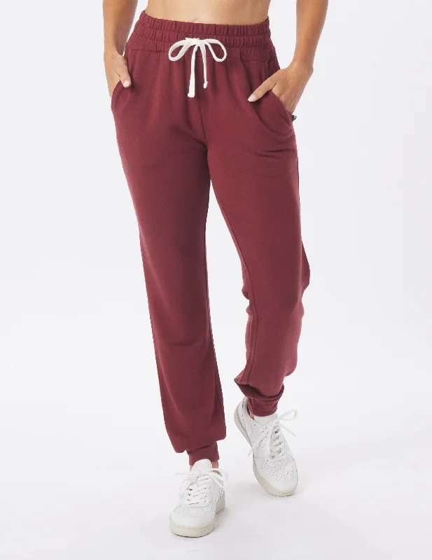 Stretchable Yoga Pants for Flexibility -Halfway Jogger: Cabernet