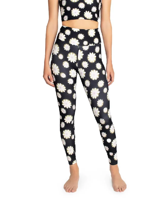 Yoga Shorts for Pilates and Flexibility -High Rise Leggings In Hazy Daisy