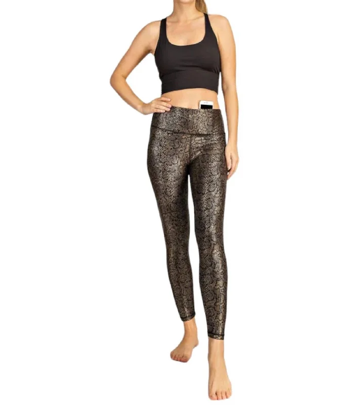 Breathable Yoga Shorts for Training -High Waist Leggings In Snakeskin