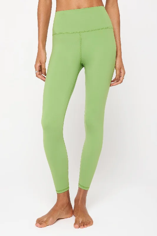 Best Yoga Pants for Stretching -Ada Hw 7/8 Legging