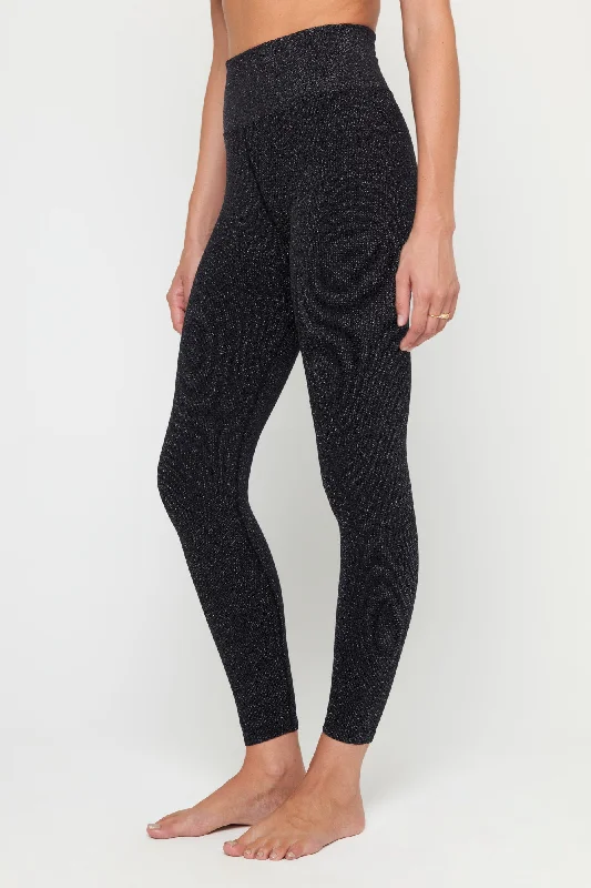 Yoga Pants for All Body Types -Love Sculpt Shimmer Legging