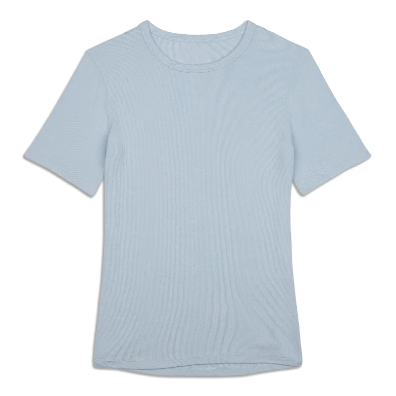 Women's Yoga Tops with Extra Flexibility -Hold Tight Short-Sleeve Shirt - Resale