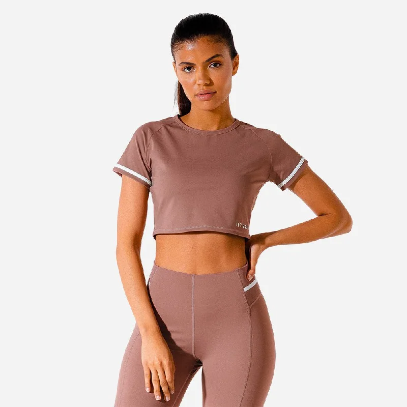 Women's Yoga Tops for Comfort and Flexibility -Hybrid Crop Top - Pink