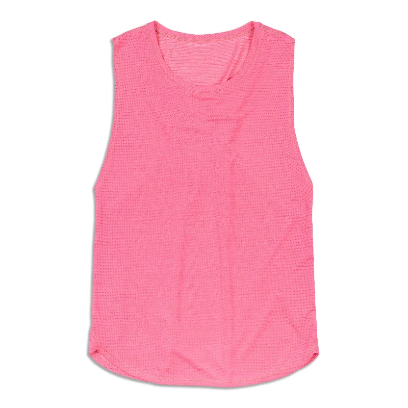 Comfortable Yoga Tops for Hot Yoga -In A Cinch Tank Top - Resale
