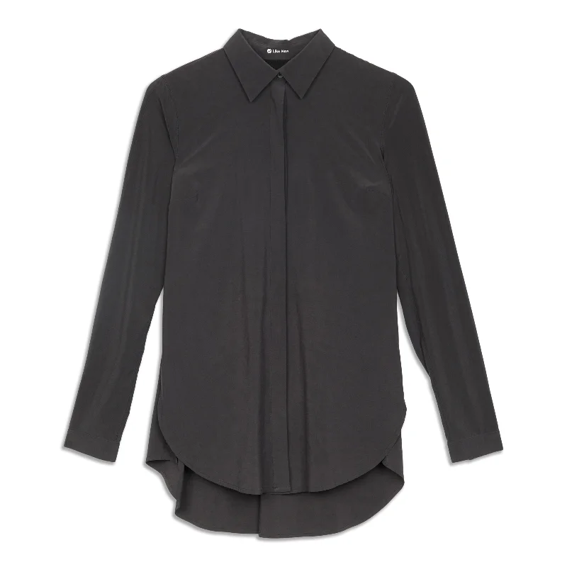 Fitted Yoga Tops for Yoga Class -In The Moment Long Sleeve Shirt - Resale