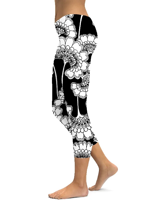 Stretchable Yoga Pants -Japanese Floral Capris