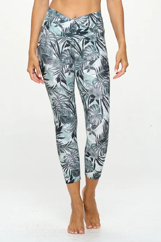 Yoga Pants for Daily Stretching -Kate - Sage Tropical - Cross Over - Capri Legging (High-Waist) Yoga Pants for Daily Stretching -Kate - Sage Tropical - Cross Over - Capri Legging (High-Waist)