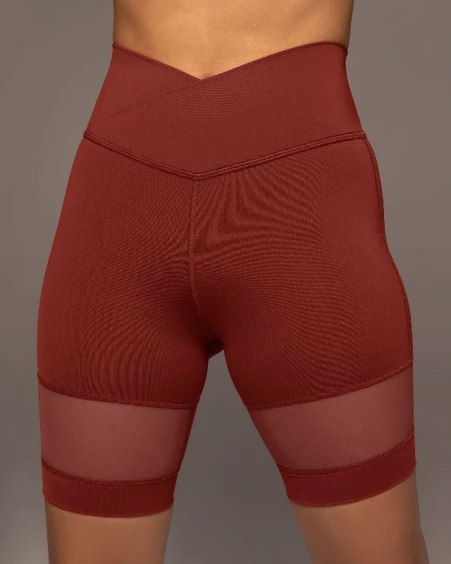 Breathable Yoga Shorts for Summer Workouts -Kinetic Ray Bike Short 7 1/2 Inch