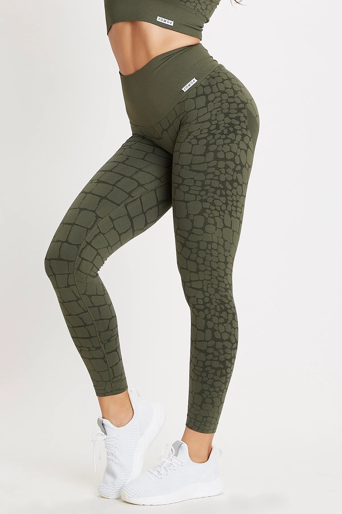 Yoga Shorts for Deep Stretch and Recovery -Leggings All-up Cocco Verde