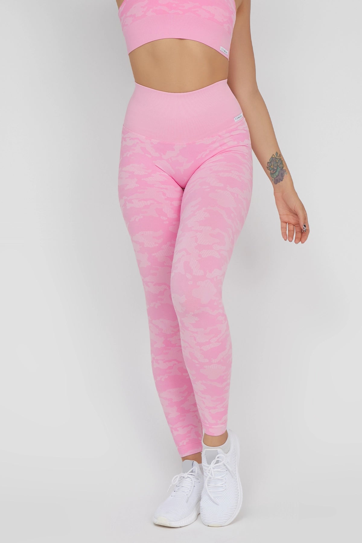 Yoga Shorts for Performance and Style -Leggings Mimetico Rosa Ecofir