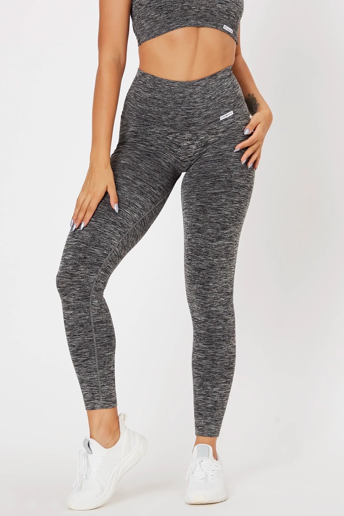 Yoga Shorts for Comfortable Workouts -Leggings Pulsar Nero