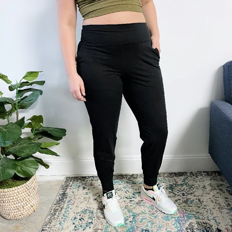 Yoga Pants with a Smooth Fit -Lexi Yoga Pant • Black