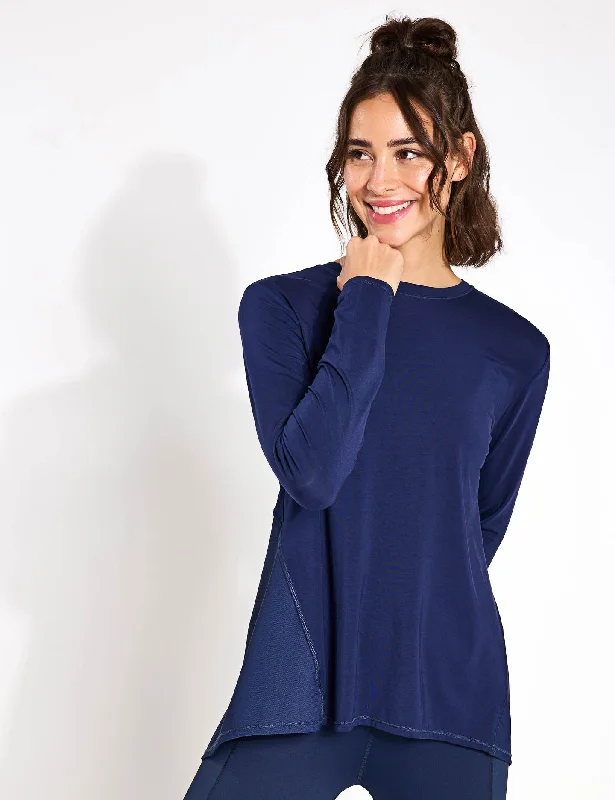 Stylish Yoga Tops with Open Back Design -Kendall Long Sleeve Top - Navy