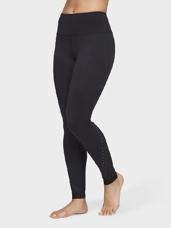 Yoga Pants for Yoga and Fitness -Manduka Revelation Women's Studded Yoga Leggings - Black