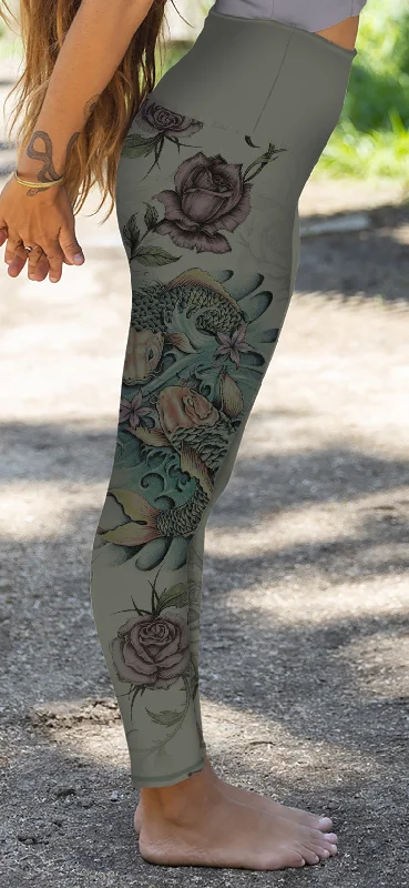 Comfortable Yoga Pants -Mia - Japanese Koi - 7/8 Legging (High-Waist) - LIMITED EDITION Comfortable Yoga Pants -Mia - Japanese Koi - 7/8 Legging (High-Waist) - LIMITED EDITION