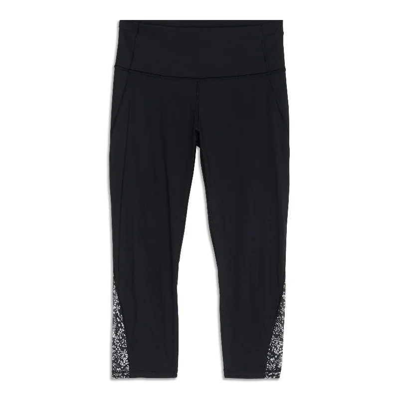Supportive and Stylish Yoga Pants -Mix And Mesh Crop - Resale