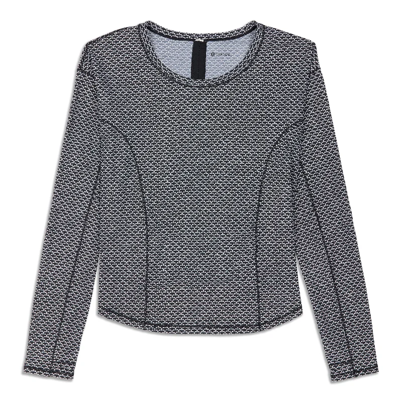 Yoga Tops with Elastic Waistbands -On Pace Long Sleeve Shirt - Resale