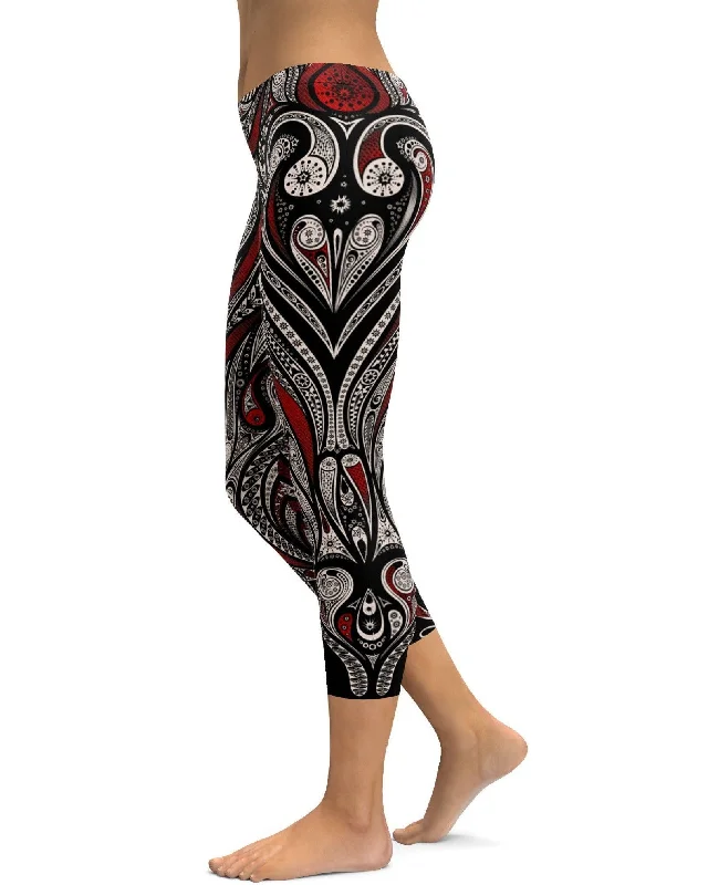 Soft, Stretchable Yoga Pants -Ornament Pattern Capris