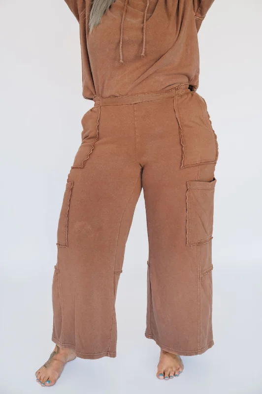 Supportive Compression Yoga Pants -Vibing Oversized Utility Sweatpants - Chestnut