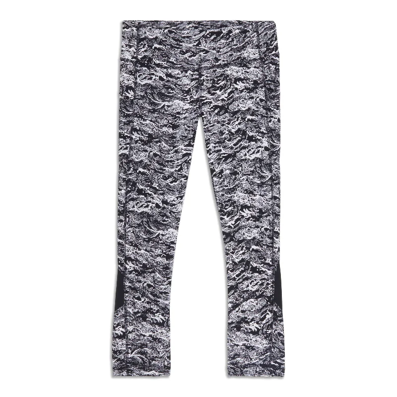 Yoga Pants with Flat Waistband for Comfort -Pace Rival Crop - Resale