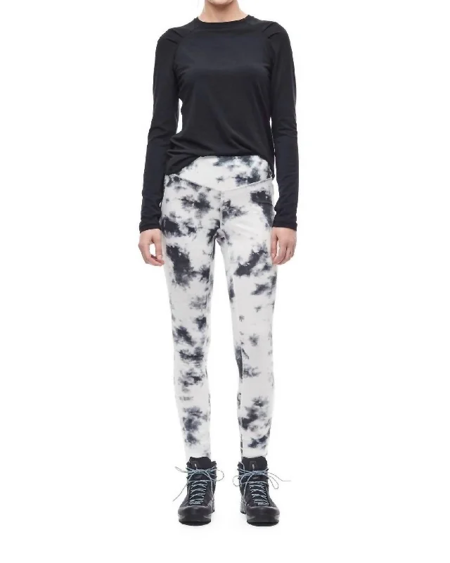 Women's Yoga Shorts for Flexibility and Mobility -Perna Legging In Winter White