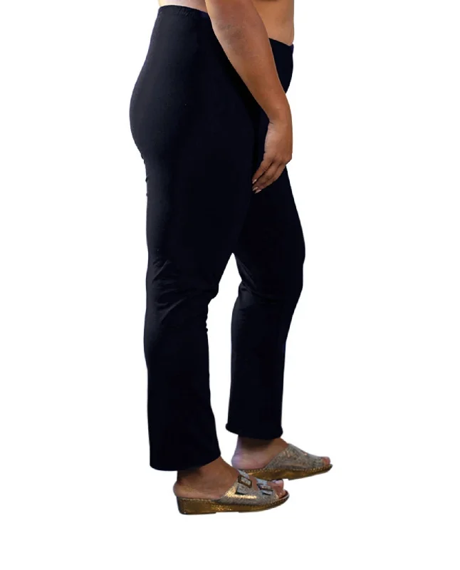 Yoga Shorts for Intense Practice -Plus Size Relaxed Leggings In Black